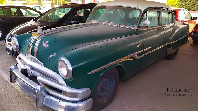 Pontiac Chieftain 8  De Luxe Sedan de 1953 — 0 km — Chevy 4.4 v8 — 200 CV — Torrijos, Toledo, Spain.