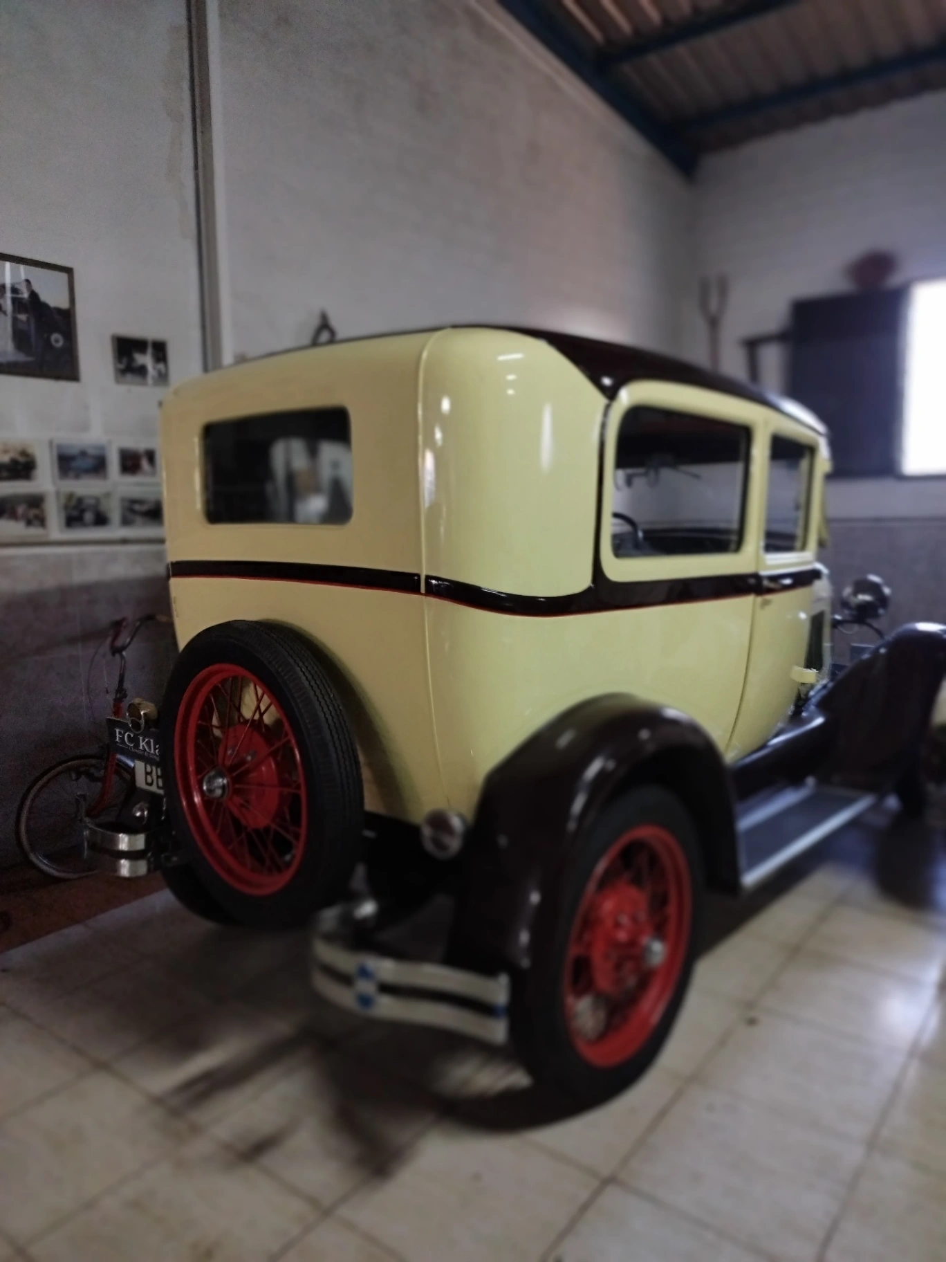 FORD A TUDOR de 1929